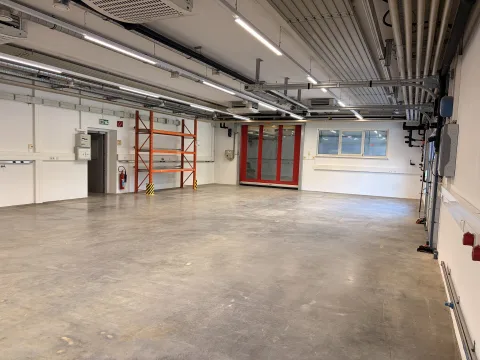 Halle zur Miete in Lambach, Bild 3 von 11