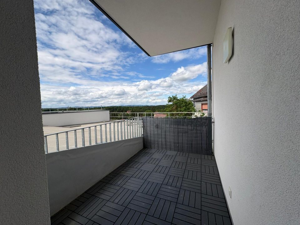 Terrasse, 2-Zimmer-Wohnung in Roitham