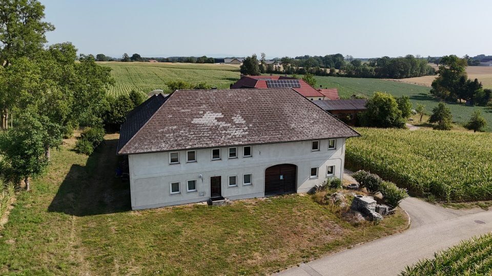 Hof, Grundstück in Steinhaus